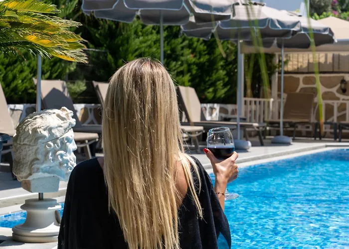 Отель Artunc 3*