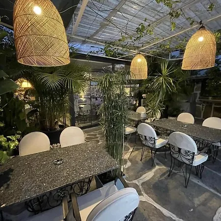 Artunc Hotel